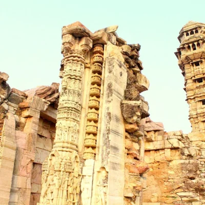 ભારતના ટોચના 10 કિલ્લા: ઇતિહાસ અને યુનેસ્કો દરજ્જો