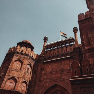 लाल क़िला दिल्ली: इतिहास, इमारतें और यात्रा गाइड